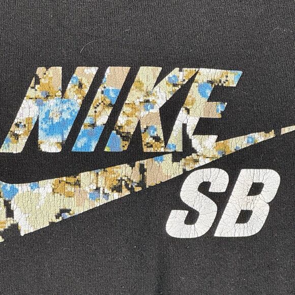 Nike SB Black Crewneck Sweatshirt Camo Spell Out Skateboarding - Picture 2 of 4